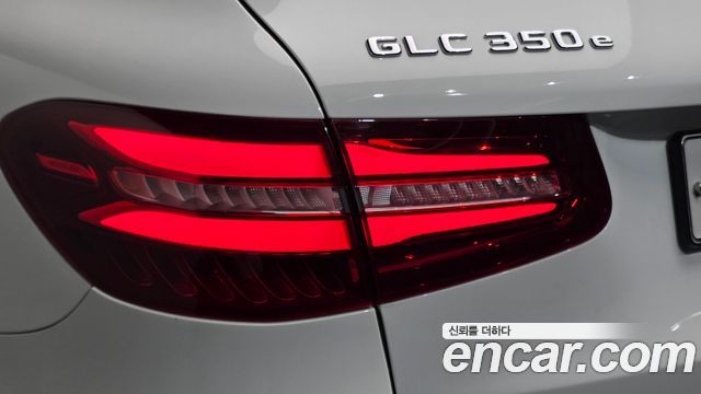 Mercedes-Benz GLC-Class (X253) GLC350e 4MATIC Premium 2019 — фото 23