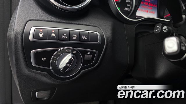 Mercedes-Benz GLC-Class (X253) GLC350e 4MATIC Premium 2019 — фото 28
