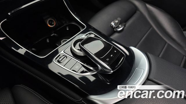 Mercedes-Benz GLC-Class (X253) GLC350e 4MATIC Premium 2019 — фото 30