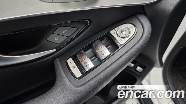 Mercedes-Benz GLC-Class (X253) GLC350e 4MATIC Premium 2019 — фото 31