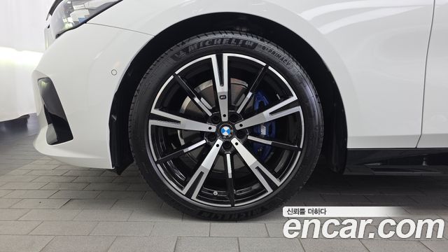 BMW 5 Series (G60) 530e xDrive M Sport 2026 — фото 5