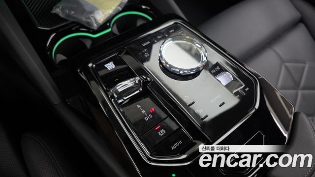 BMW 5 Series (G60) 530e xDrive M Sport 2026 — фото 9