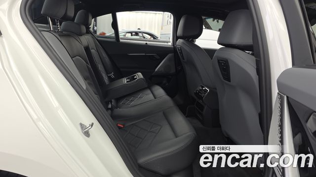 BMW 5 Series (G60) 530e xDrive M Sport 2026 — фото 12