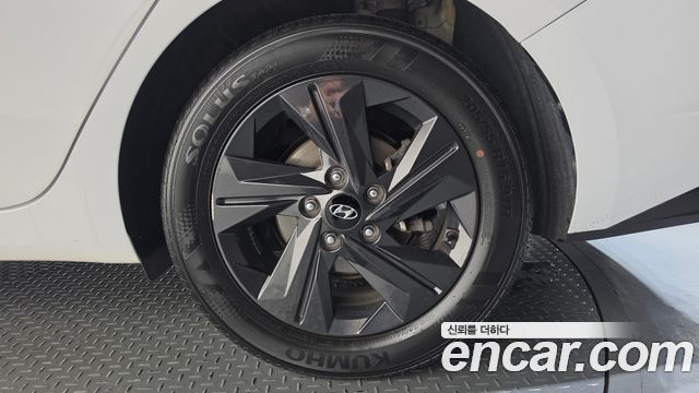 Hyundai Avante Hybrid (CN7) Inspiration 2021 — фото 21