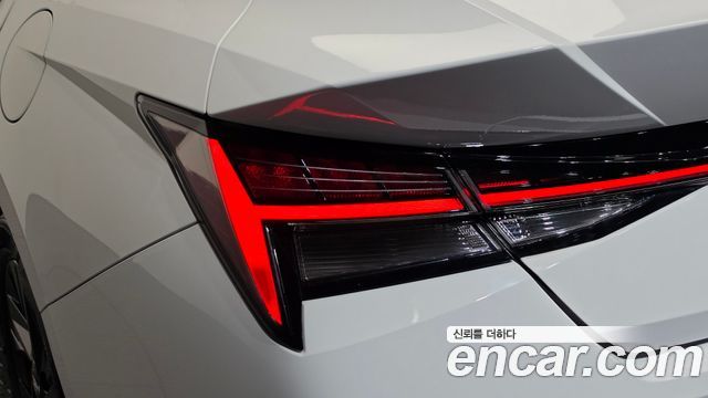 Hyundai Avante Hybrid (CN7) Inspiration 2021 — фото 23