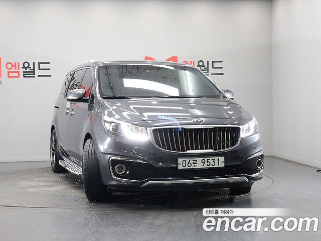 Kia Carnival 9-seater Noblesse 2017 — фото 2
