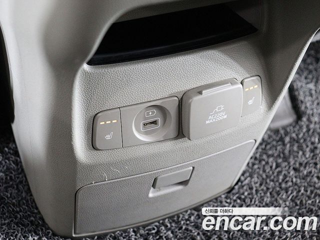 Kia Carnival 9-seater Noblesse 2017 — фото 16