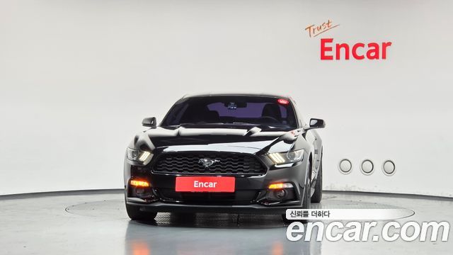 Ford Mustang Coupe 2015 — фото 3