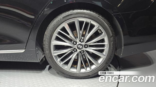 Hyundai Grandeur (IG) 3.0 Exclusive Special 2019 — фото 21