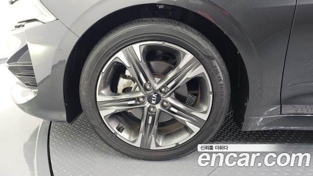 Kia K5 (III) 1.6 Turbo Signature 2020 — фото 5