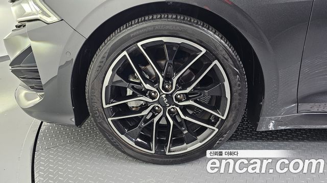 Kia K5 (III) 1.6 Turbo Signature 2022 — фото 5