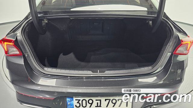 Kia K5 (III) 1.6 Turbo Signature 2022 — фото 31