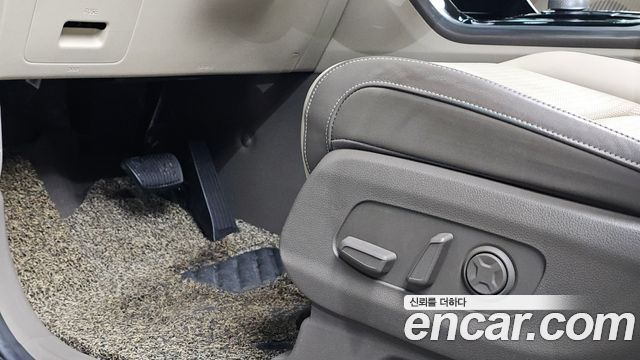 Kia Carnival (IV) Diesel 9-Seater Signature 2022 — фото 14