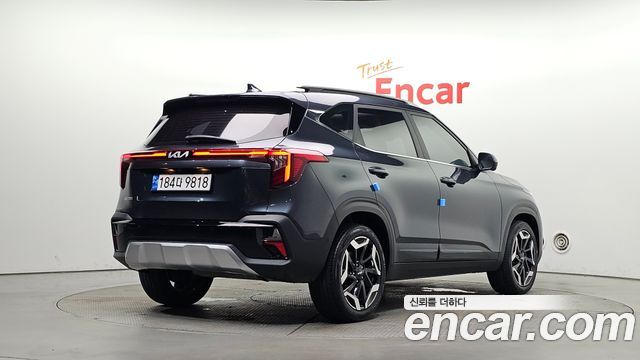 Kia Seltos Gasoline 1.6 Turbo 2WD Signature 2023 — фото 2