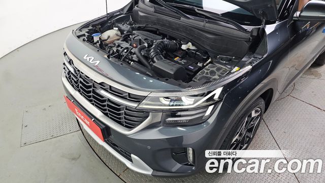 Kia Seltos Gasoline 1.6 Turbo 2WD Signature 2023 — фото 6