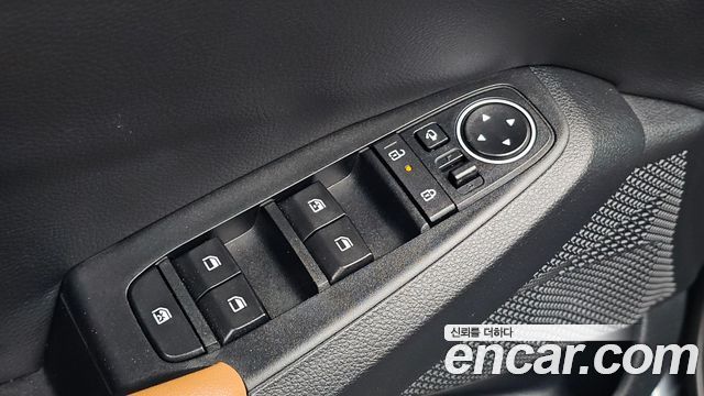 Kia Seltos Gasoline 1.6 Turbo 2WD Signature 2023 — фото 13
