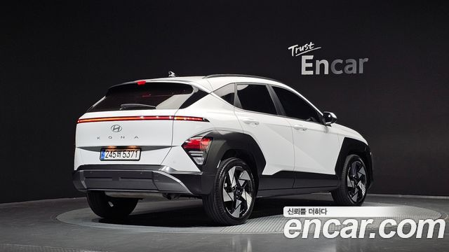 Hyundai Kona (SX2) Gasoline 1.6 Turbo 2WD Inspiration 2024 — фото 2