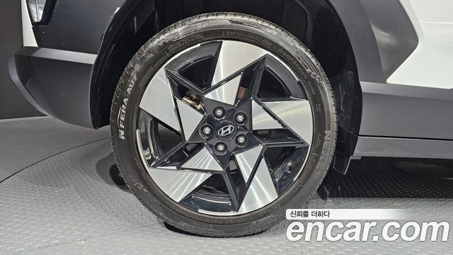 Hyundai Kona (SX2) Gasoline 1.6 Turbo 2WD Inspiration 2024 — фото 5