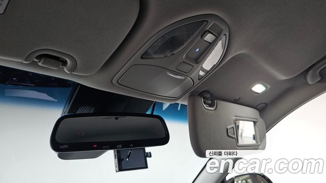 Hyundai Maxcruise Gas 3.3 4WD Exclusive Spicial 2018 — фото 31