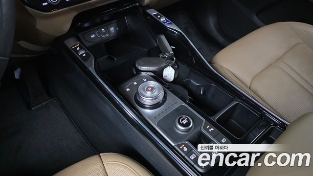 Kia Sorento (IV) HEV 1.6 2WD Noblesse 2024 — фото 9