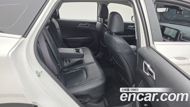 Kia Sportage Hybrid (V) Prestige 2WD 2023 — фото 12