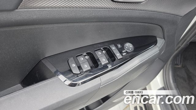 Kia Sportage Hybrid (V) Prestige 2WD 2023 — фото 18