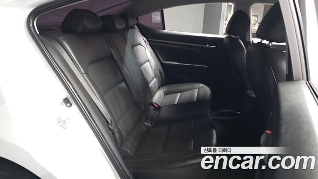 Hyundai Avante (AD) 1.6 GDI Value Plus 2018 — фото 12