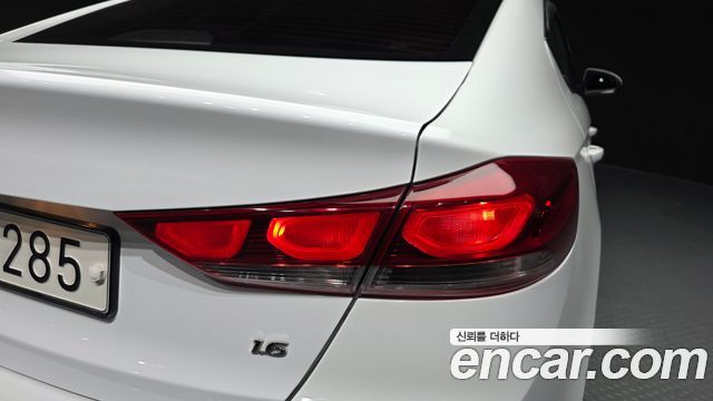 Hyundai Avante (AD) 1.6 GDI Value Plus 2018 — фото 23