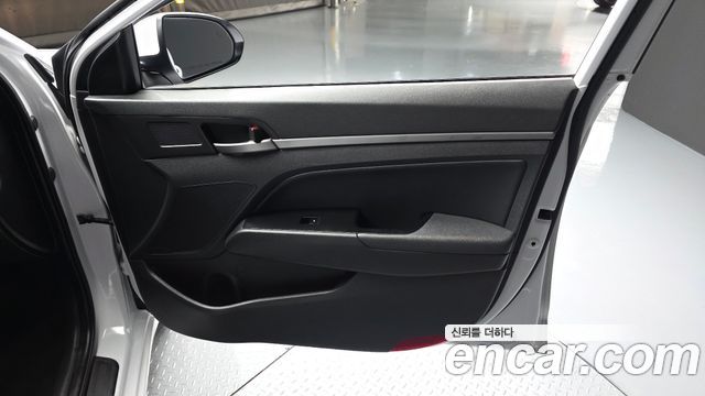 Hyundai Avante (AD) 1.6 GDI Value Plus 2018 — фото 24
