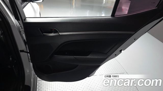 Hyundai Avante (AD) 1.6 GDI Value Plus 2018 — фото 25