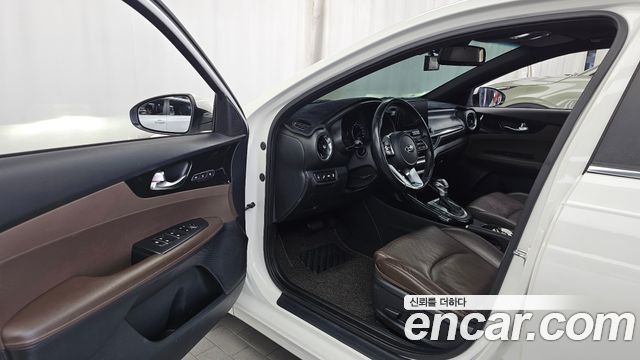 Kia K3 Noblesse 2019 — фото 10