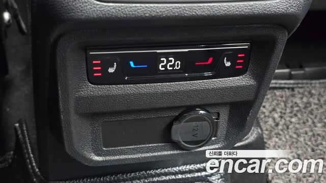 Volkswagen Tiguan Allspace 2.0 TSI Prestige 2023 — фото 13
