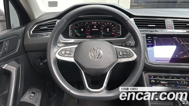 Volkswagen Tiguan Allspace 2.0 TSI Prestige 2023 — фото 15