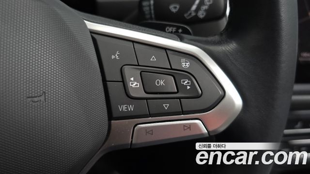 Volkswagen Tiguan Allspace 2.0 TSI Prestige 2023 — фото 17