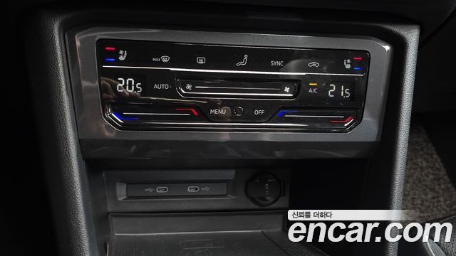 Volkswagen Tiguan Allspace 2.0 TSI Prestige 2023 — фото 32