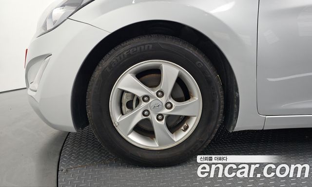 Hyundai Avante 1.6 GDi Smart Standard 2016 — фото 5