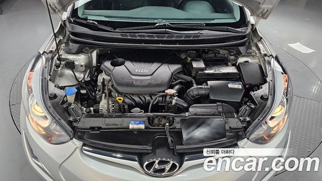Hyundai Avante 1.6 GDi Smart Standard 2016 — фото 6