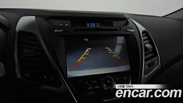 Hyundai Avante 1.6 GDi Smart Standard 2016 — фото 15