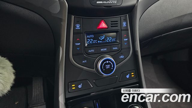 Hyundai Avante 1.6 GDi Smart Standard 2016 — фото 17