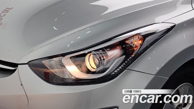 Hyundai Avante 1.6 GDi Smart Standard 2016 — фото 22