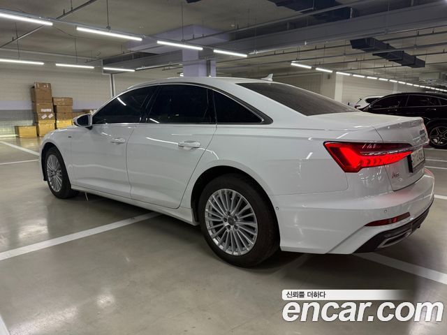 Audi A6 (C8) 45 TFSI Premium 2021 — фото 2
