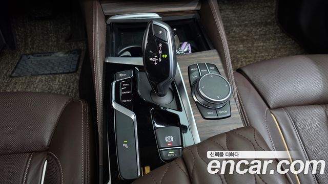 BMW 5 Series (G30) 520d Luxury Plus 2020 — фото 9