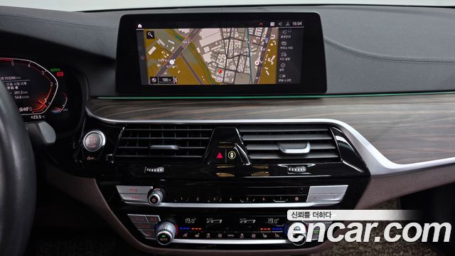BMW 5 Series (G30) 520d Luxury Plus 2020 — фото 18