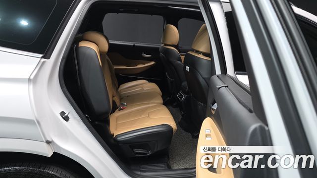 Hyundai Santa Fe Diesel 2.2 2WD Calligraphy 2021 — фото 12