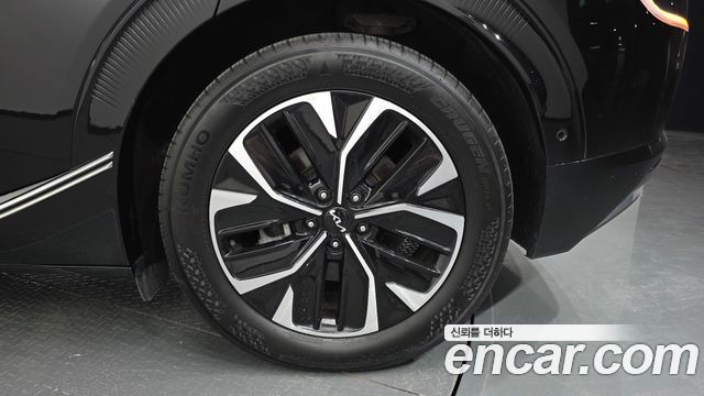 Kia EV6 Long Range Earth 2023 — фото 27