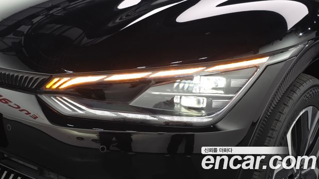Kia EV6 Long Range Earth 2023 — фото 28