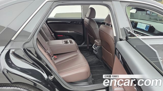 Hyundai Grandeur (GN7) 2,5 Gasoline 2WD Premium 2023 — фото 12