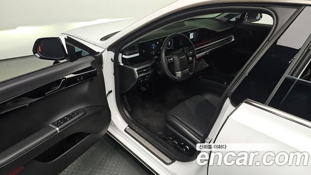 Hyundai Grandeur (GN7) 3.5 Gasoline 2WD Calligraphy 2023 — фото 11