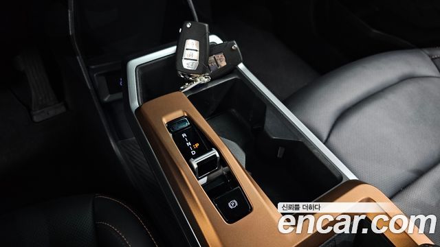 KG Mobility (SsangYong) Torres EVX E5 2024 — фото 9