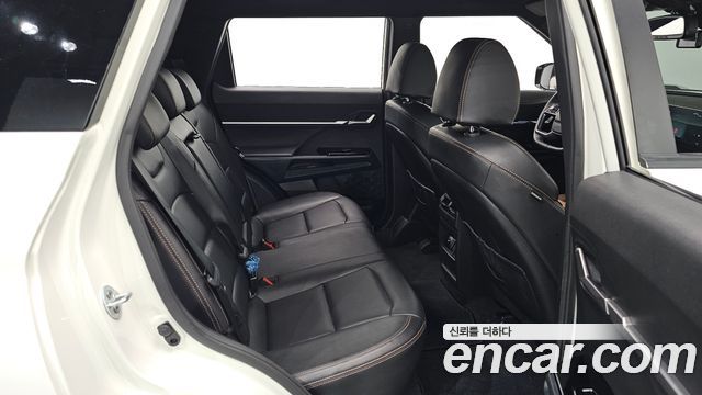 KG Mobility (SsangYong) Torres EVX E5 2024 — фото 16